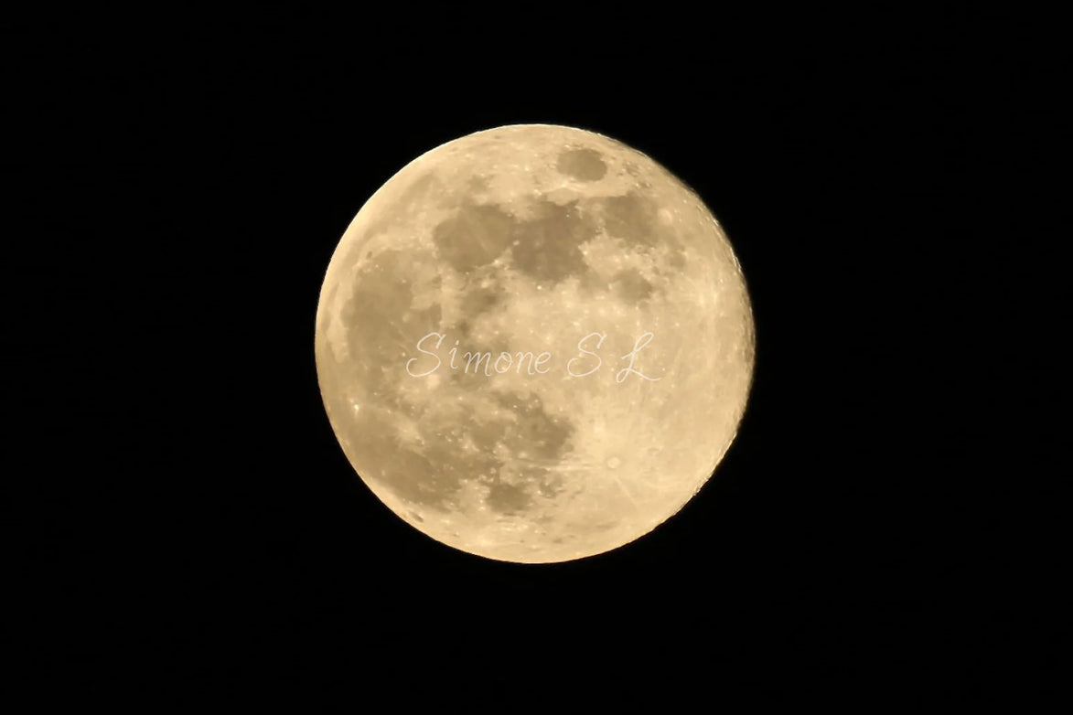 Moon 1 (photo)